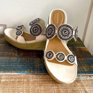🌟Sole (Sense)ability Medallion Beaded Sandals - Sz 7 1/2
